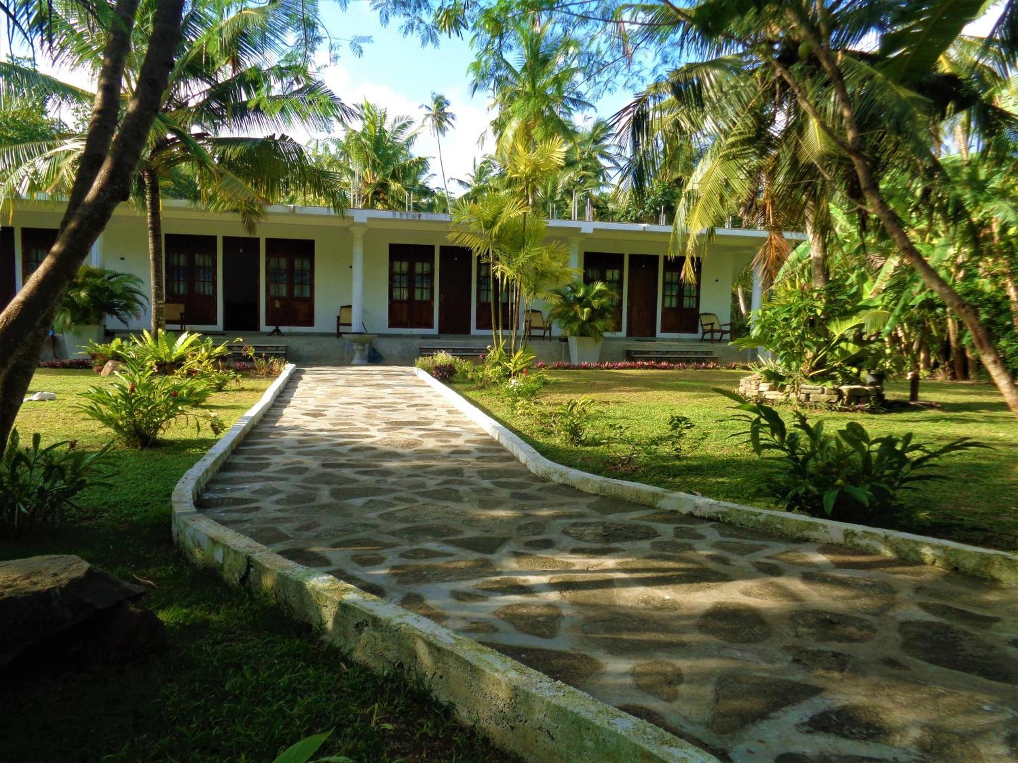 New Holiday Reach Unawatuna Exterior photo