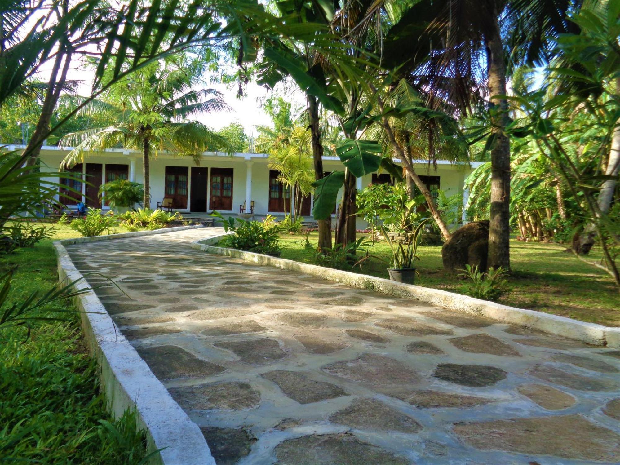 New Holiday Reach Unawatuna Exterior photo